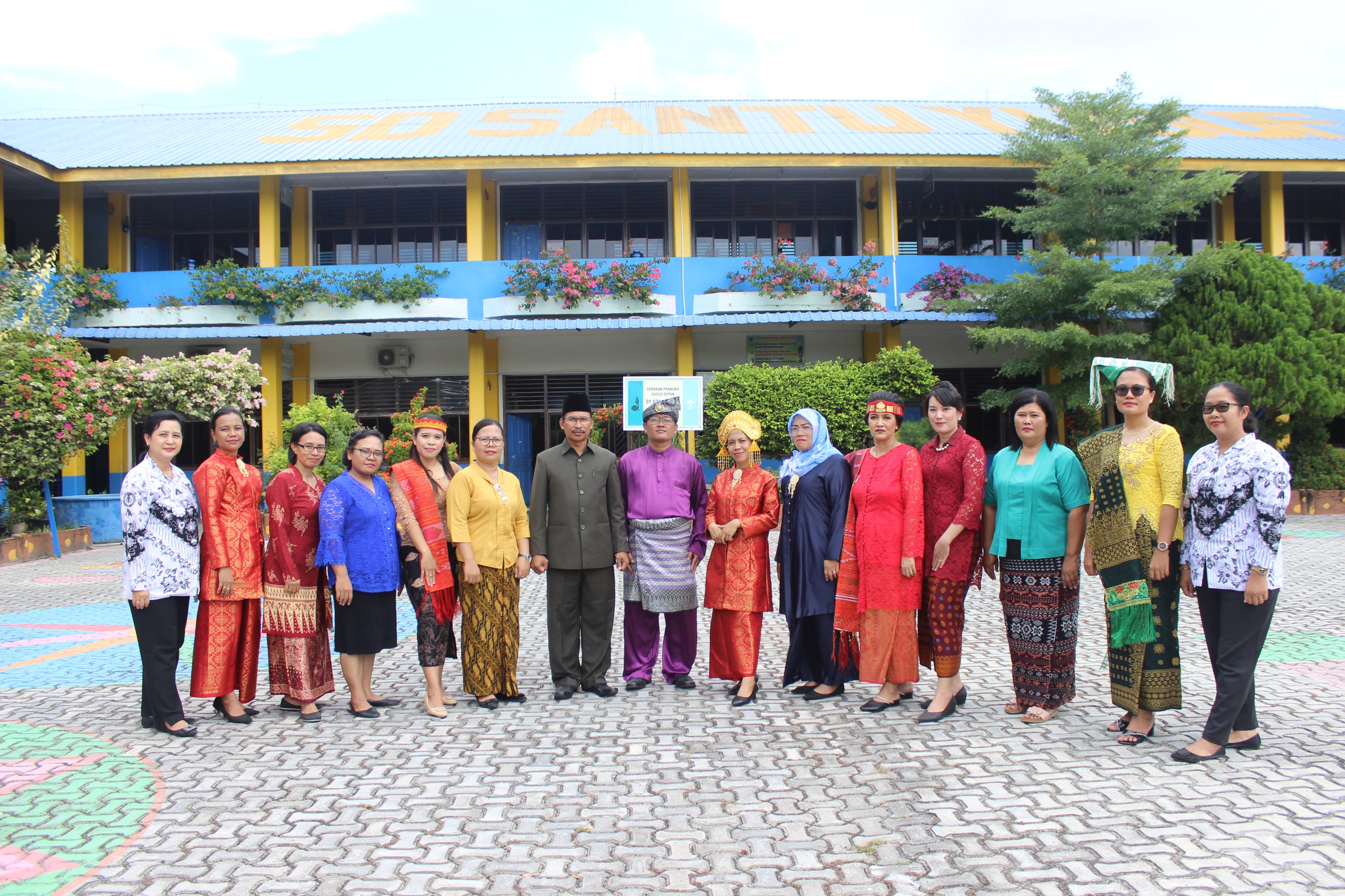 Perayaan Hardiknas 2024 SD St Yusuf Tg Balai Karimun
